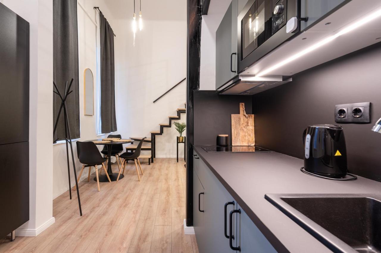 D24 - Historic Quarter Design Loft - Best Location By Bqa 布达佩斯 外观 照片